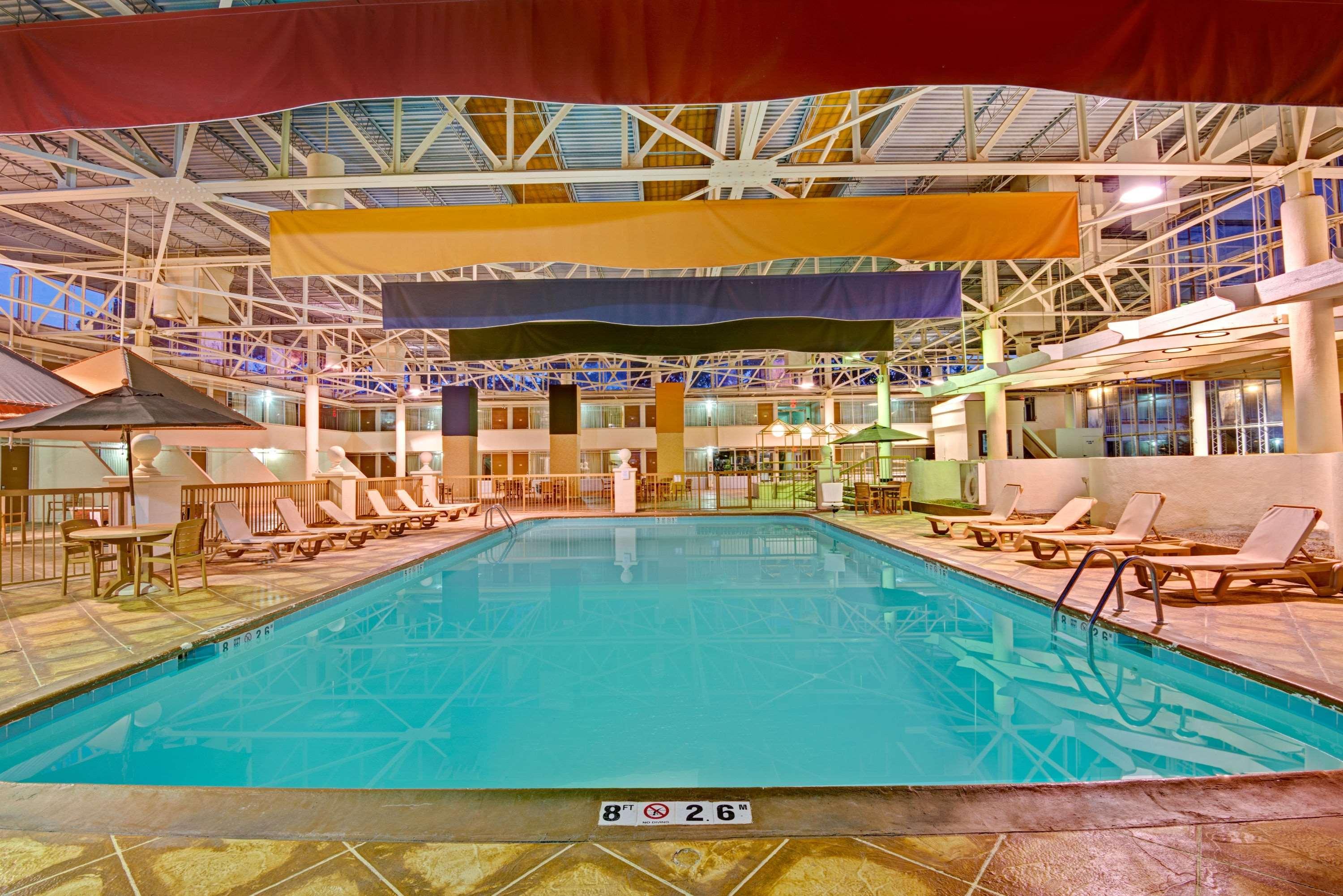 Days Inn By Wyndham Montgomery Near Aum Luaran gambar