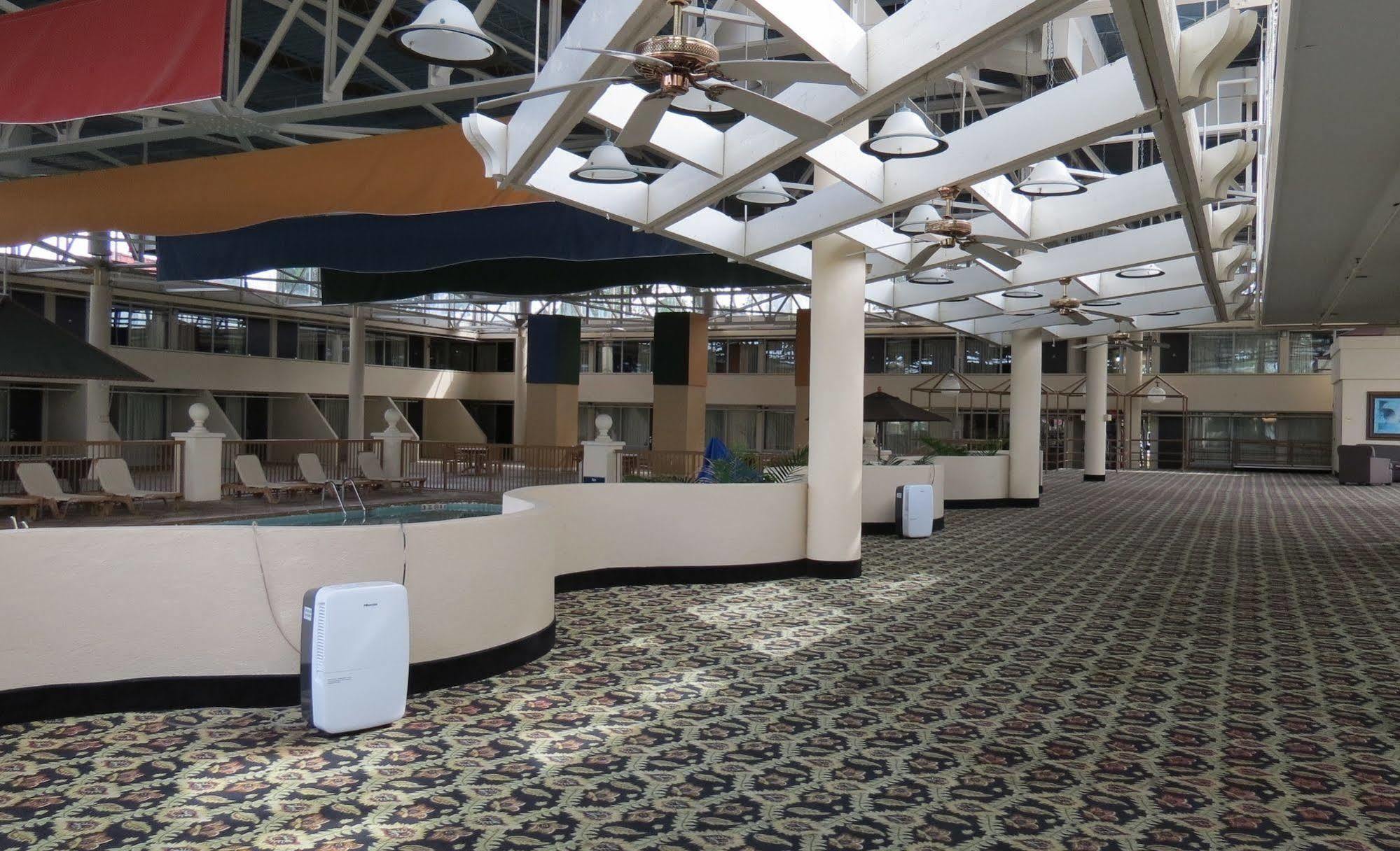Days Inn By Wyndham Montgomery Near Aum Luaran gambar